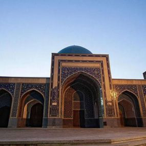 مسجد هفتاد دو تن مشهد