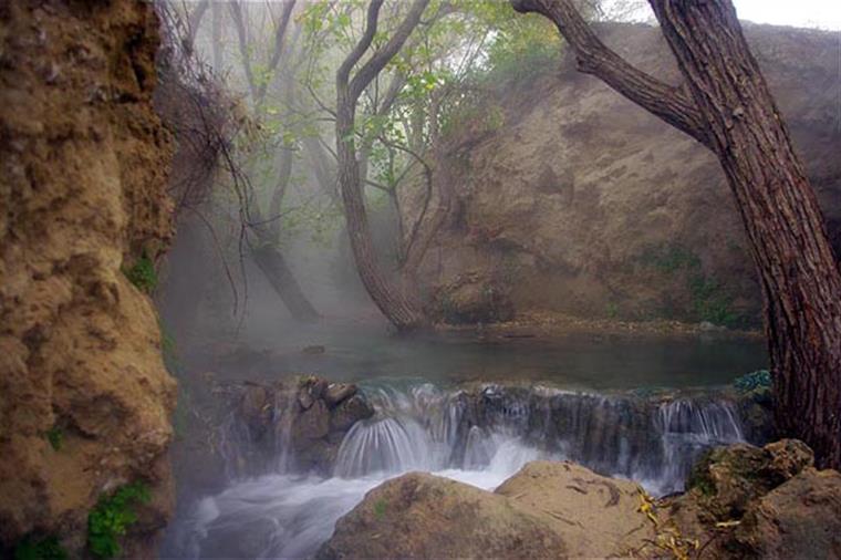 آبشار گرم کلات