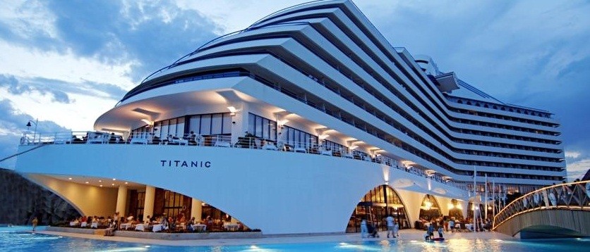 هتل تایتانیک بیچ آنتالیا _ لارا
