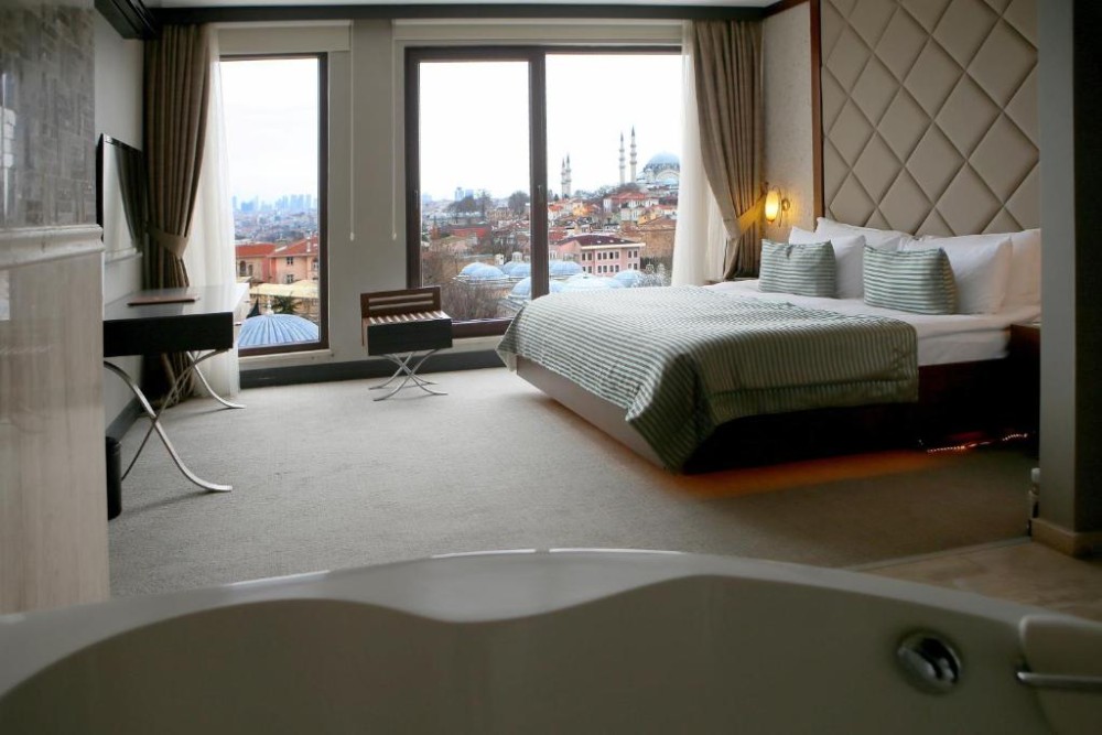 هتل گرند گلسوی استانبول _ لاللی
