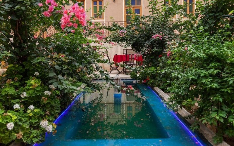 اقامتگاه سرای کهن یزد