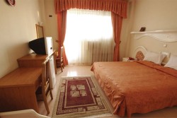 هتل صدرا شیراز