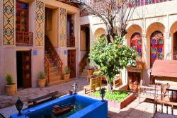 هتل سنتی نیایش شیراز