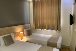 اتاق چهار تخت _ فولبرد